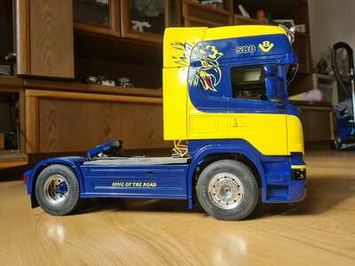 TruckDennis